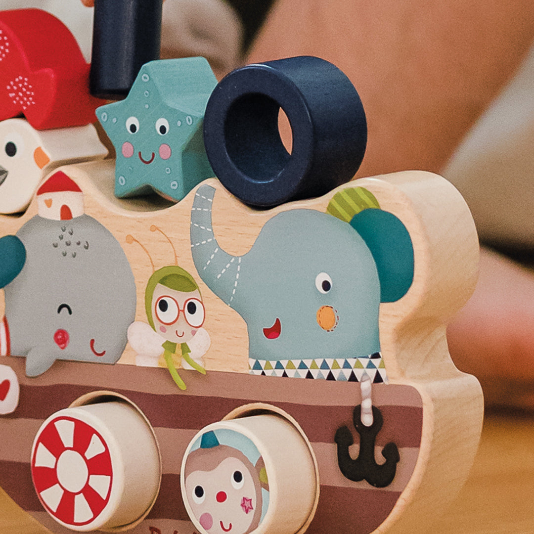 Friends on Board Balancing Game