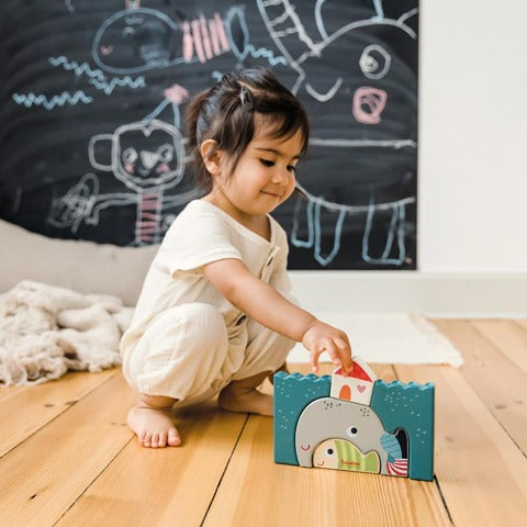 Happy Wilma My First Puzzle lifestyle image with child